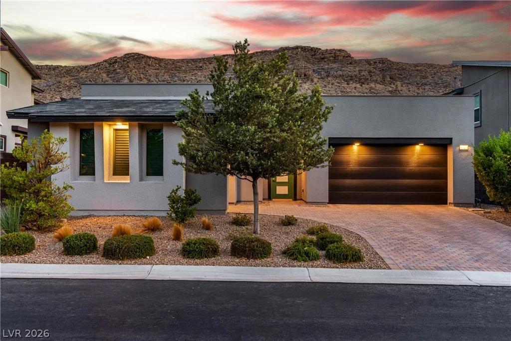 9707 Starlight Ridge, Las Vegas, NV 89148