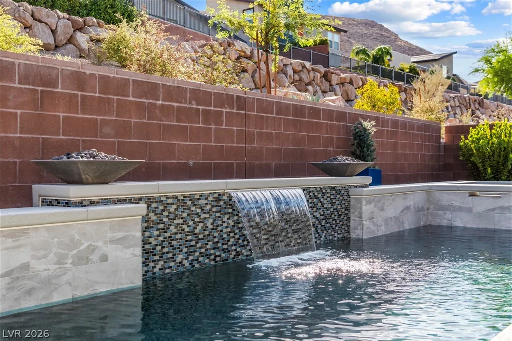 9707 Starlight Ridge, Las Vegas, NV 89148
