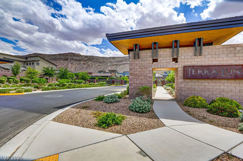 9707 Starlight Ridge, Las Vegas, NV 89148