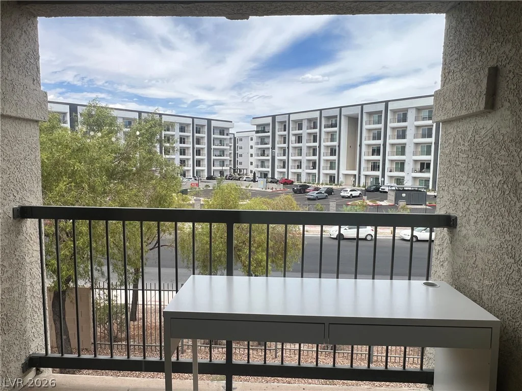 8000 Badura, Las Vegas, NV 89113