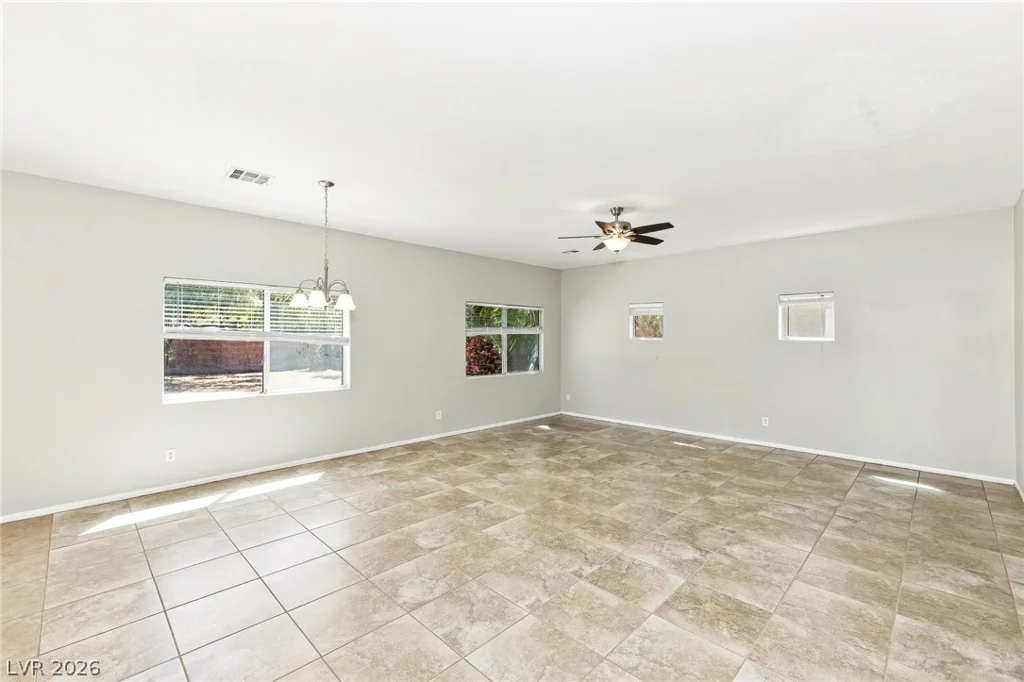 6020 Gum Springs, North Las Vegas, NV 89081