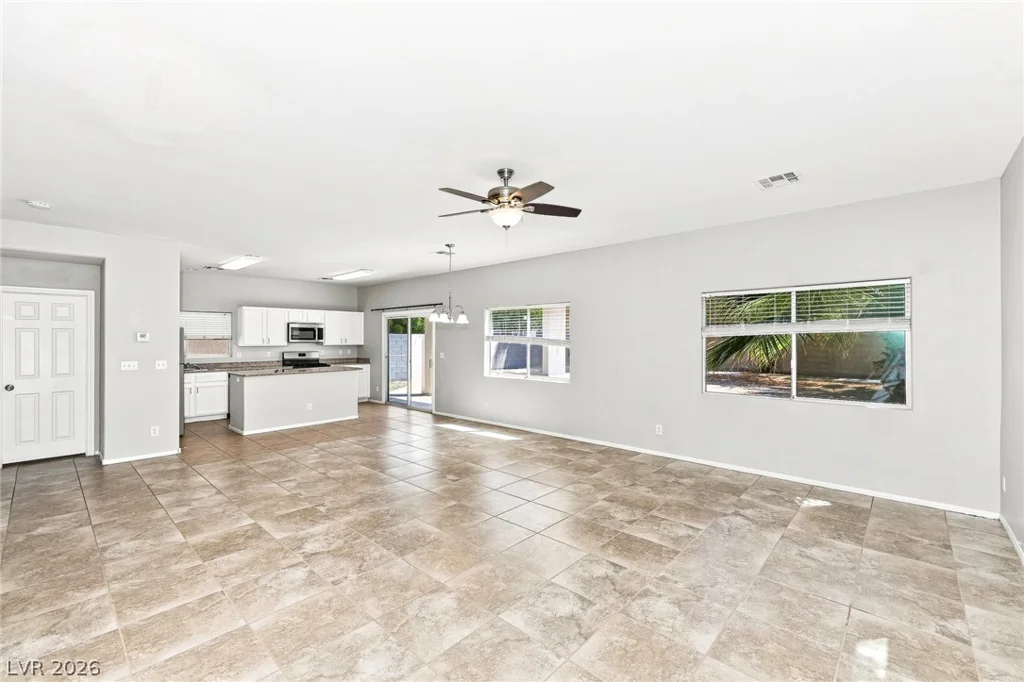 6020 Gum Springs, North Las Vegas, NV 89081
