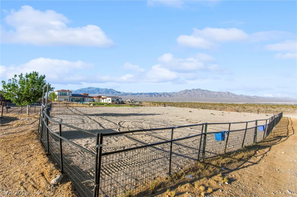 10895 Kyle Canyon, Las Vegas, NV 89166