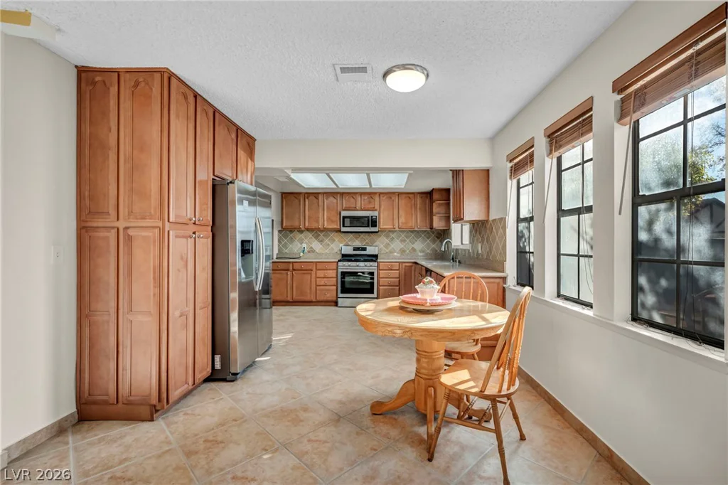 3923 Landsdown, Las Vegas, NV 89121