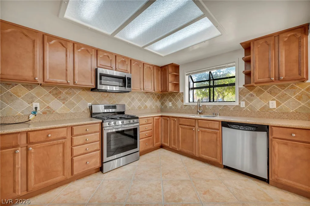 3923 Landsdown, Las Vegas, NV 89121
