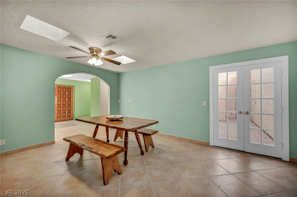 3923 Landsdown, Las Vegas, NV 89121