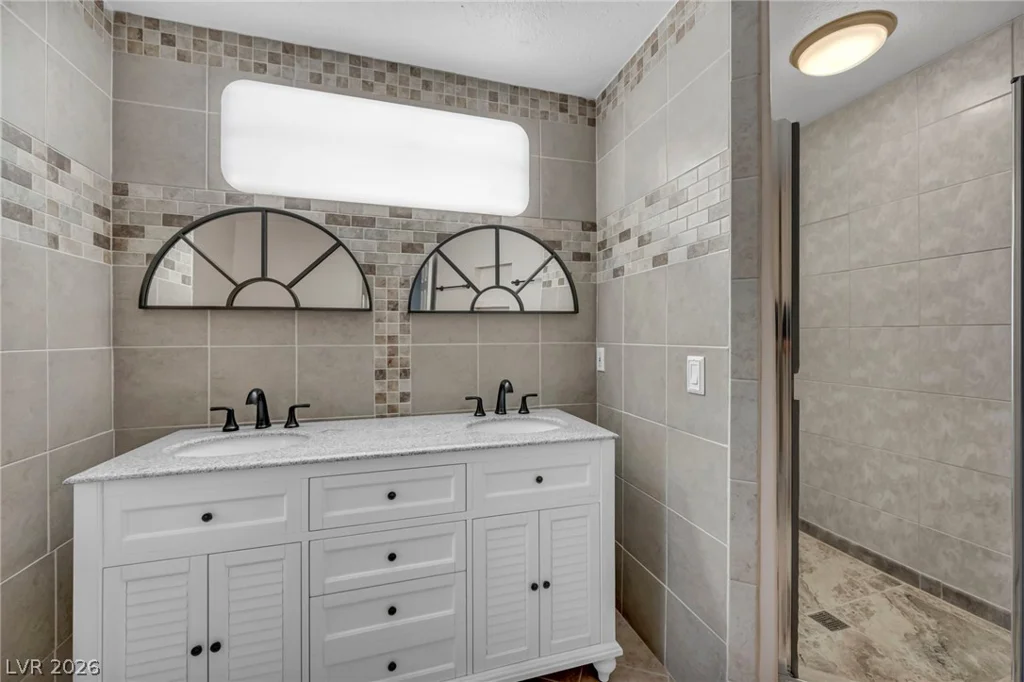 3923 Landsdown, Las Vegas, NV 89121