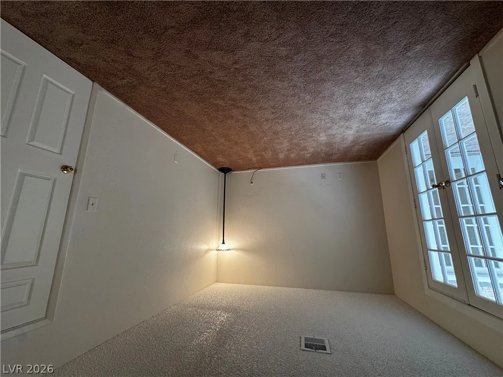 3923 Landsdown, Las Vegas, NV 89121