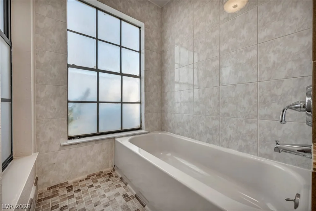 3923 Landsdown, Las Vegas, NV 89121