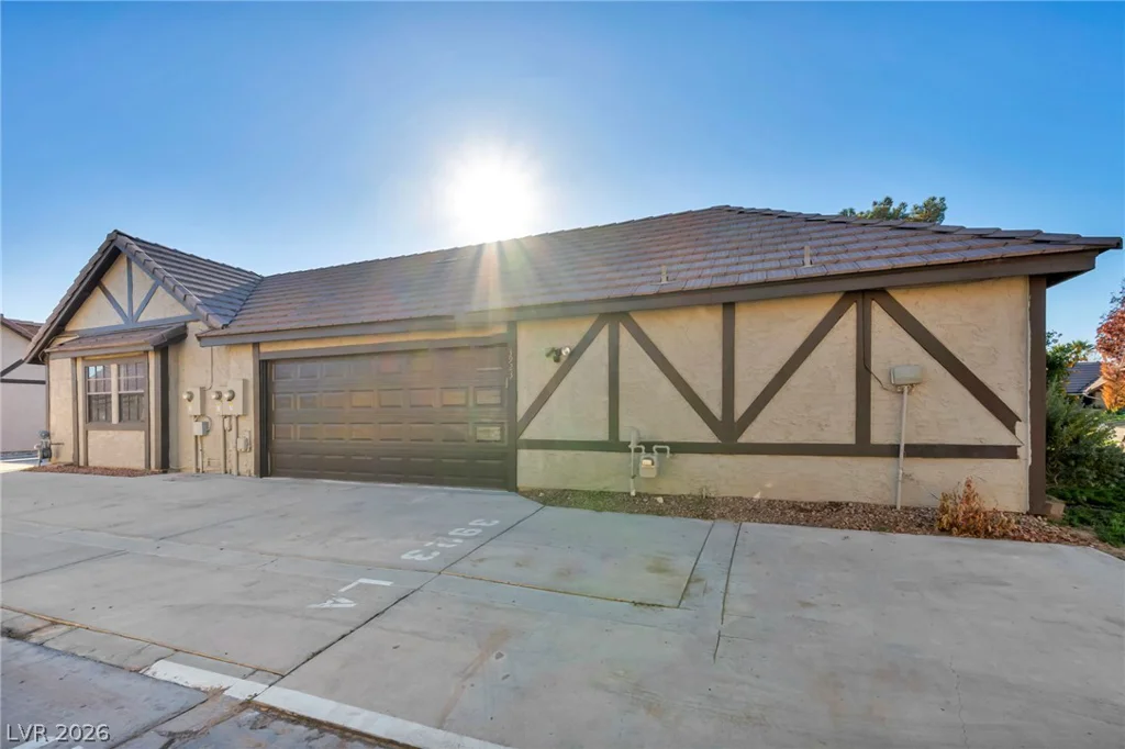 3923 Landsdown, Las Vegas, NV 89121