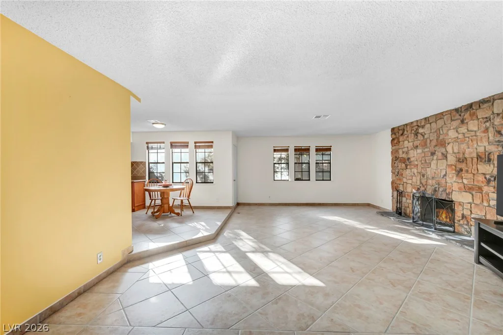 3923 Landsdown, Las Vegas, NV 89121