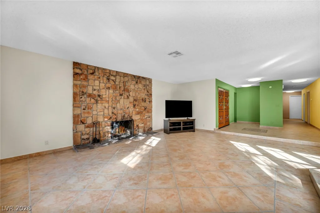 3923 Landsdown, Las Vegas, NV 89121