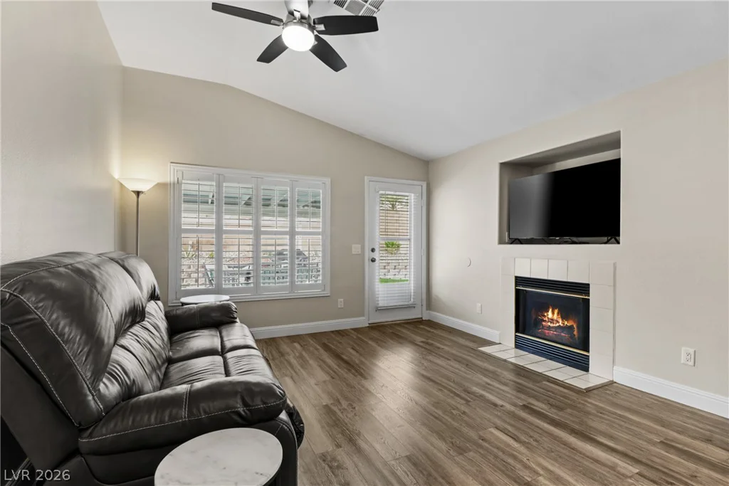 9166 Riding Heights, Las Vegas, NV 89147
