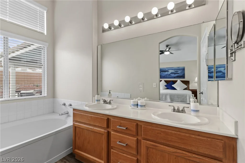 9166 Riding Heights, Las Vegas, NV 89147