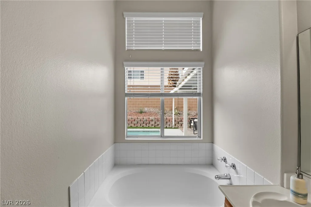 9166 Riding Heights, Las Vegas, NV 89147
