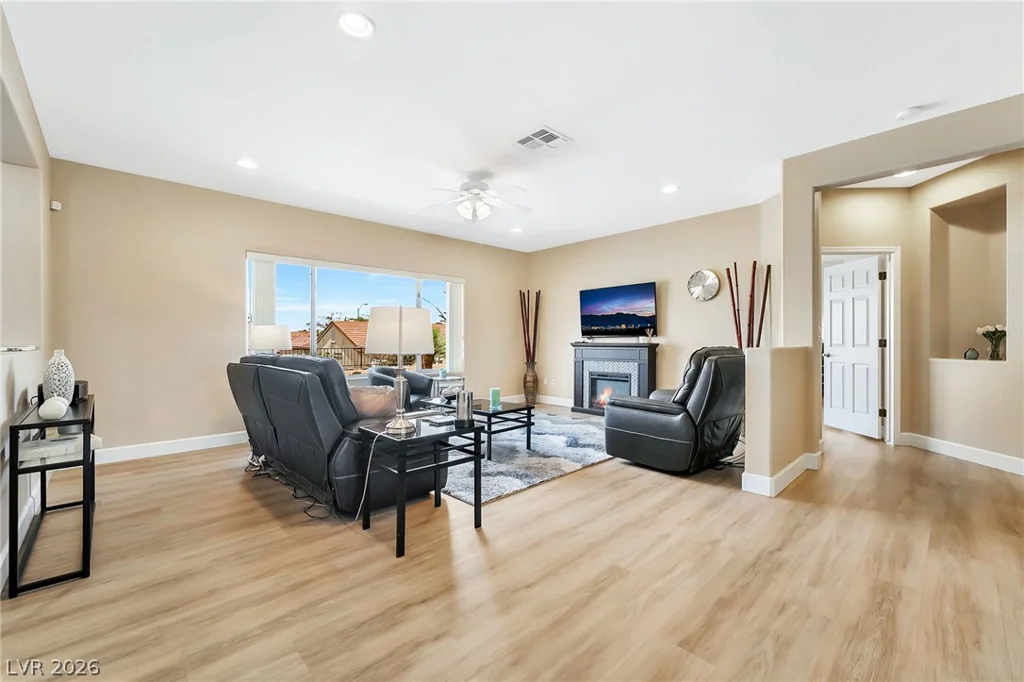 2570 Terrytown, Henderson, NV 89052