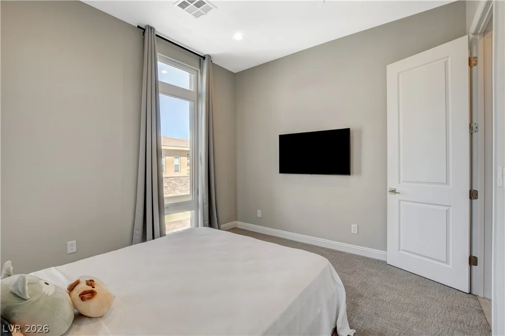 11280 Granite Ridge, Las Vegas, NV 89135
