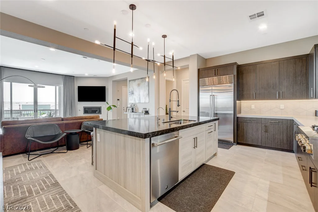 11280 Granite Ridge, Las Vegas, NV 89135