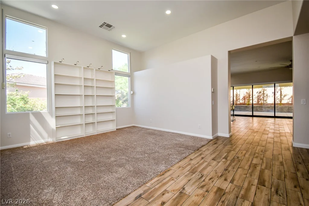8512 Stardance, Las Vegas, NV 89143