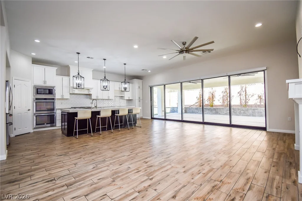 8512 Stardance, Las Vegas, NV 89143