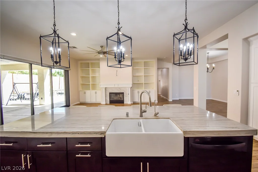 8512 Stardance, Las Vegas, NV 89143