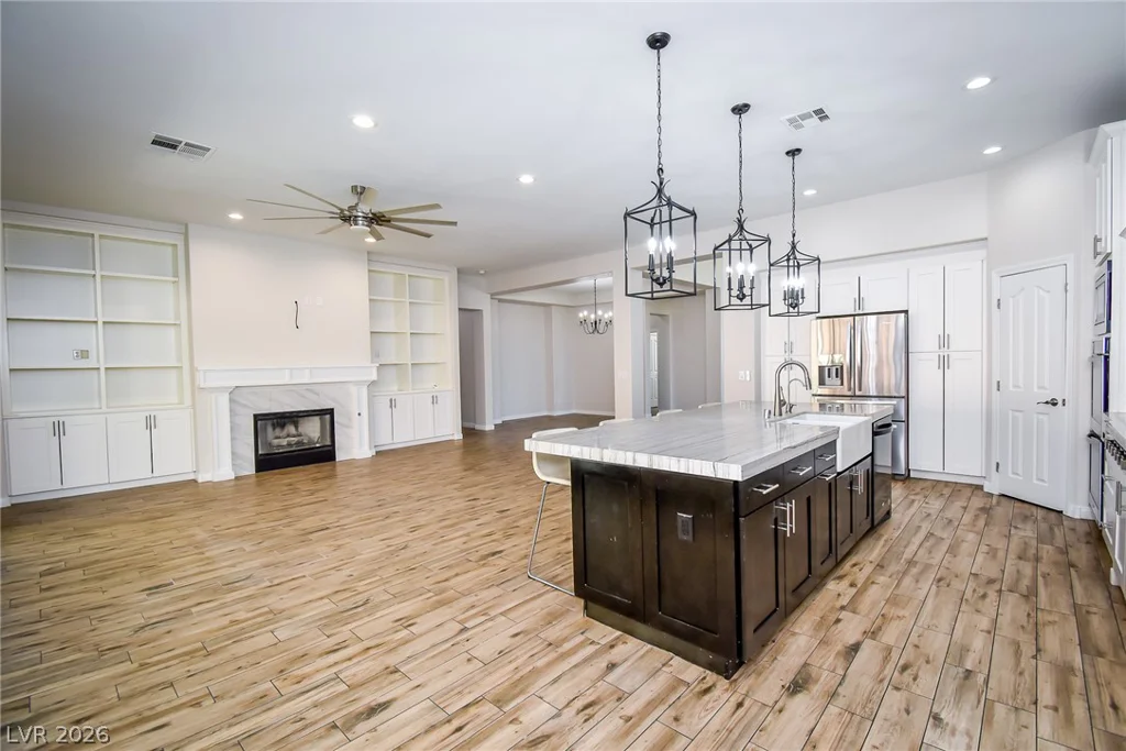 8512 Stardance, Las Vegas, NV 89143