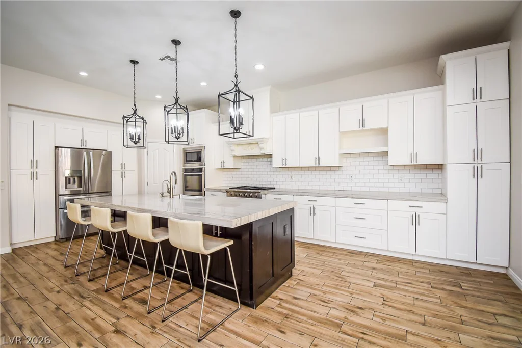 8512 Stardance, Las Vegas, NV 89143