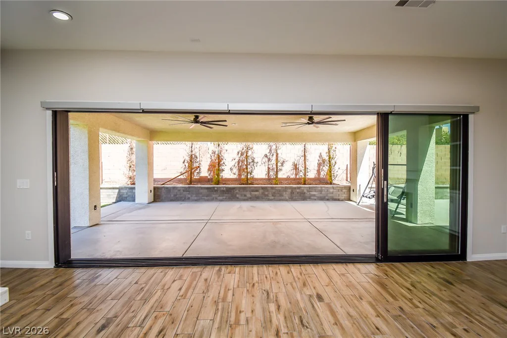8512 Stardance, Las Vegas, NV 89143
