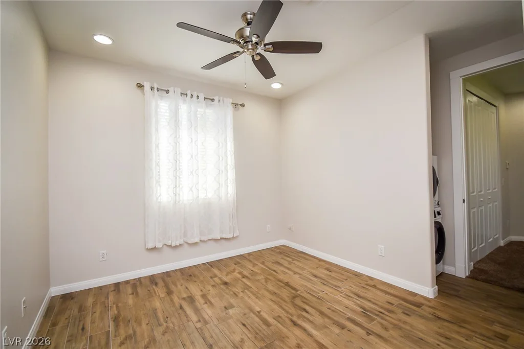 8512 Stardance, Las Vegas, NV 89143