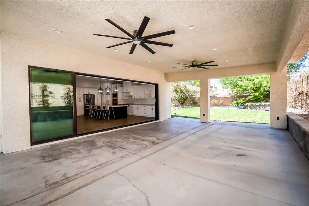 8512 Stardance, Las Vegas, NV 89143