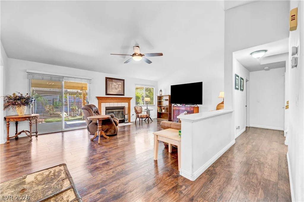 5825 Blush, Las Vegas, NV 89130