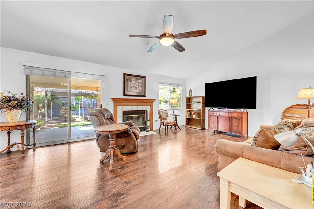 5825 Blush, Las Vegas, NV 89130