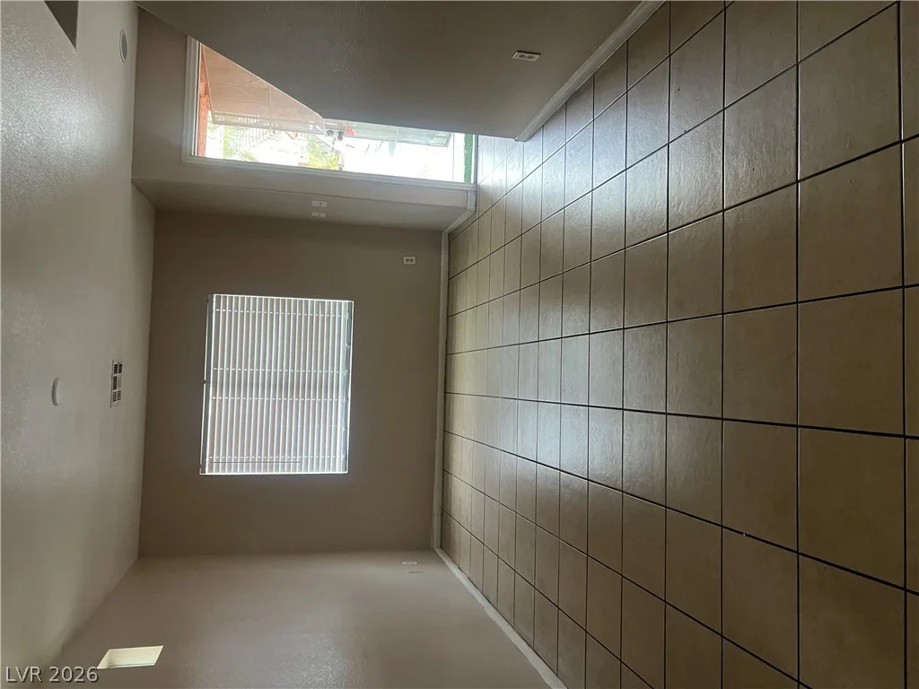 5279 Shreve, Las Vegas, NV 89156