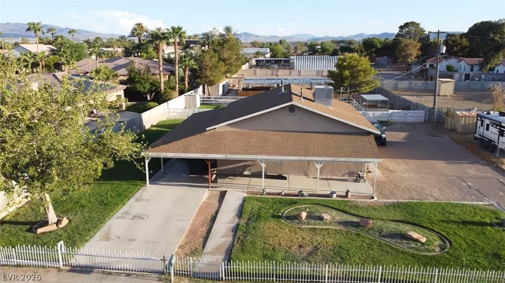 167 Robindale, Las Vegas, NV 89123