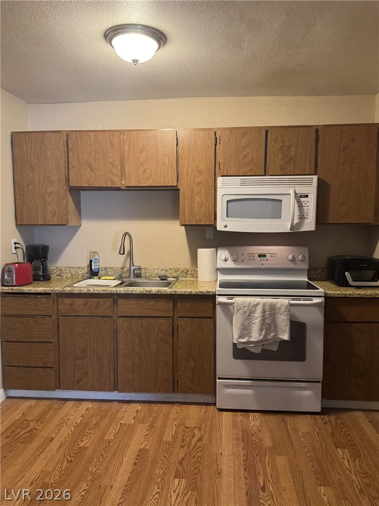 167 Robindale, Las Vegas, NV 89123