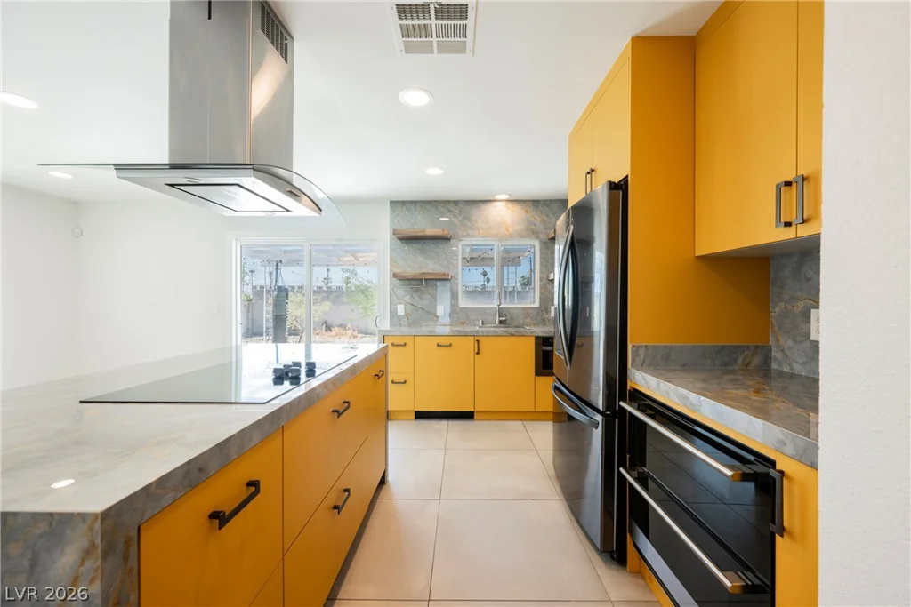 4521 Exposition, Las Vegas, NV 89102