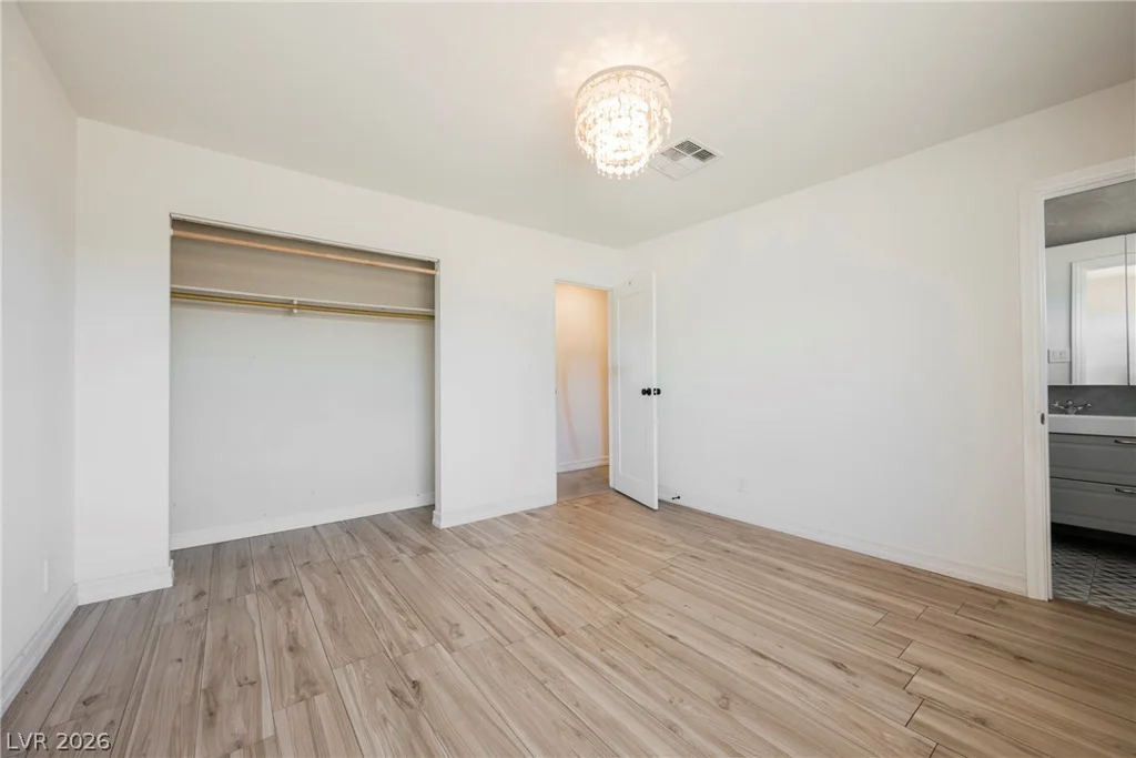 4521 Exposition, Las Vegas, NV 89102