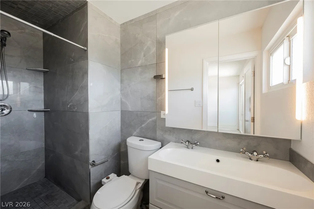 4521 Exposition, Las Vegas, NV 89102