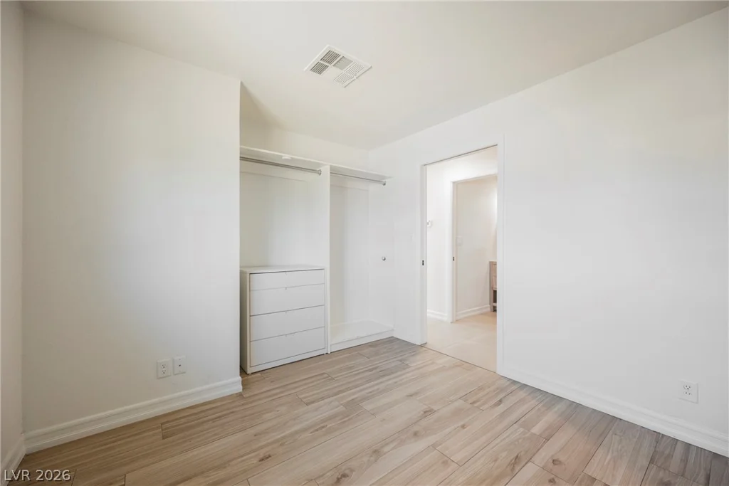 4521 Exposition, Las Vegas, NV 89102