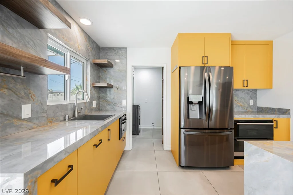 4521 Exposition, Las Vegas, NV 89102