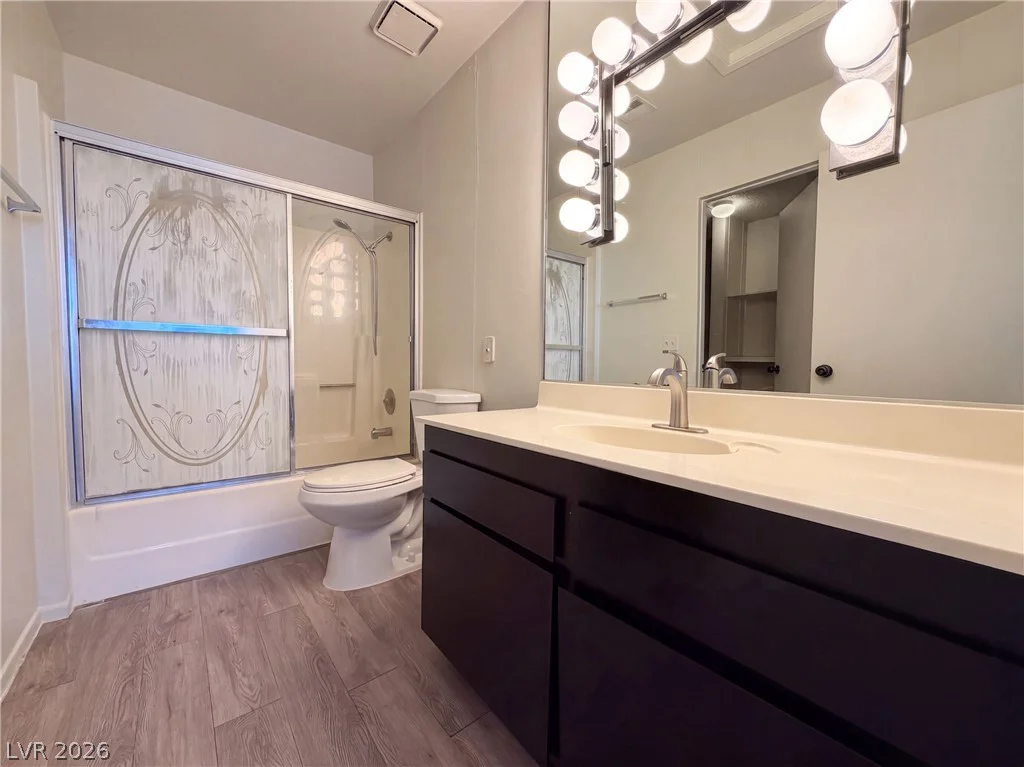 5240 Janfred, Las Vegas, NV 89103