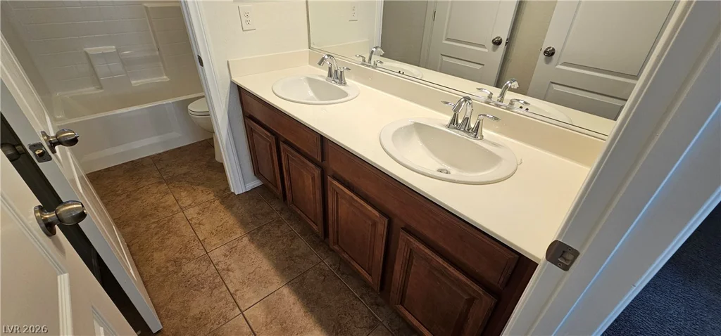 5373 Hollymead, Las Vegas, NV 89135