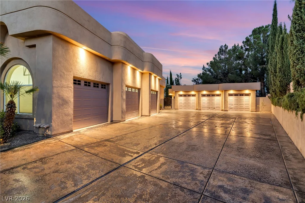 1008 Trophy Hills, Las Vegas, NV 89134