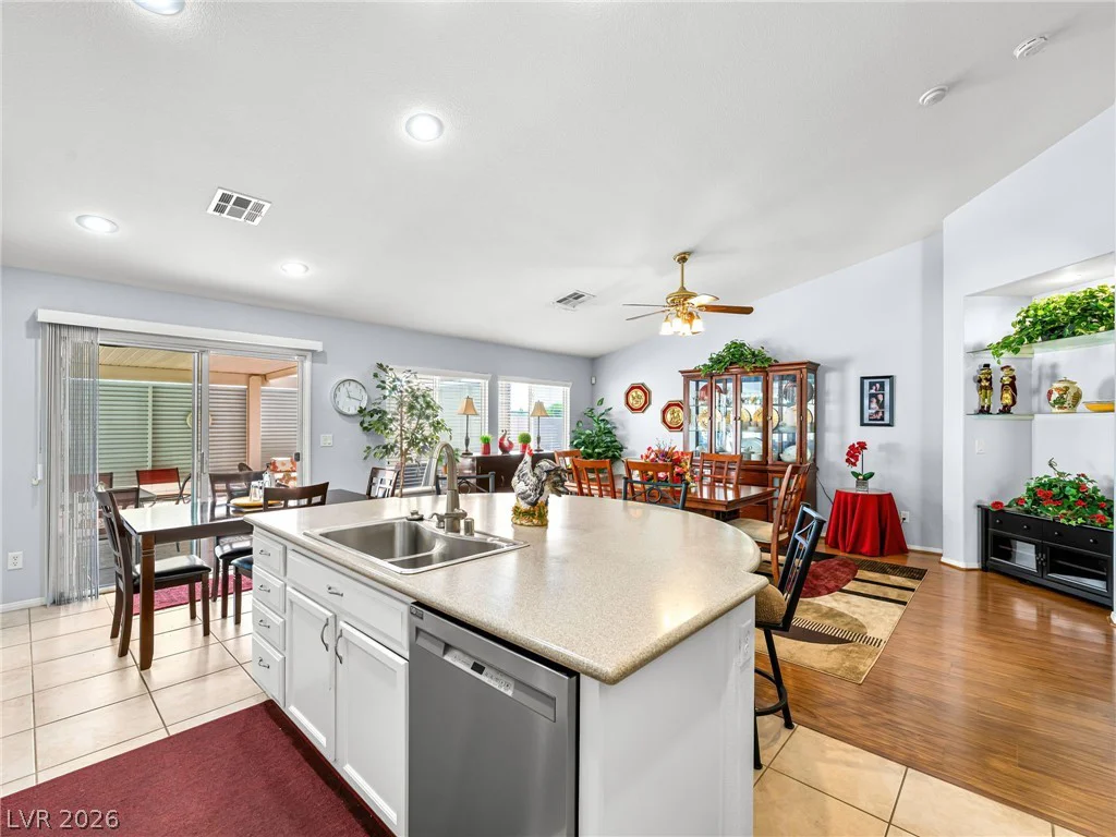 5448 Flying Arrow, North Las Vegas, NV 89031