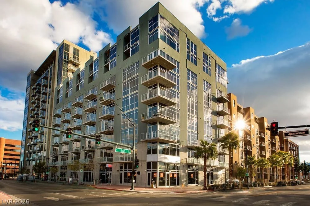 353 Bonneville, Las Vegas, NV 89101