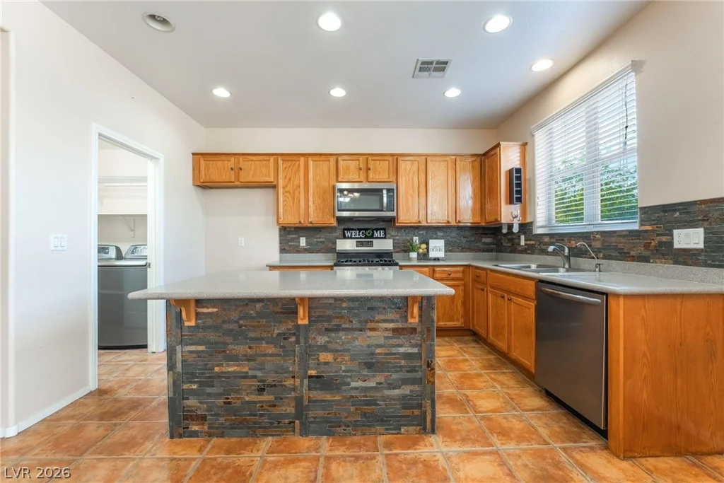 2608 Campobello, North Las Vegas, NV 89081