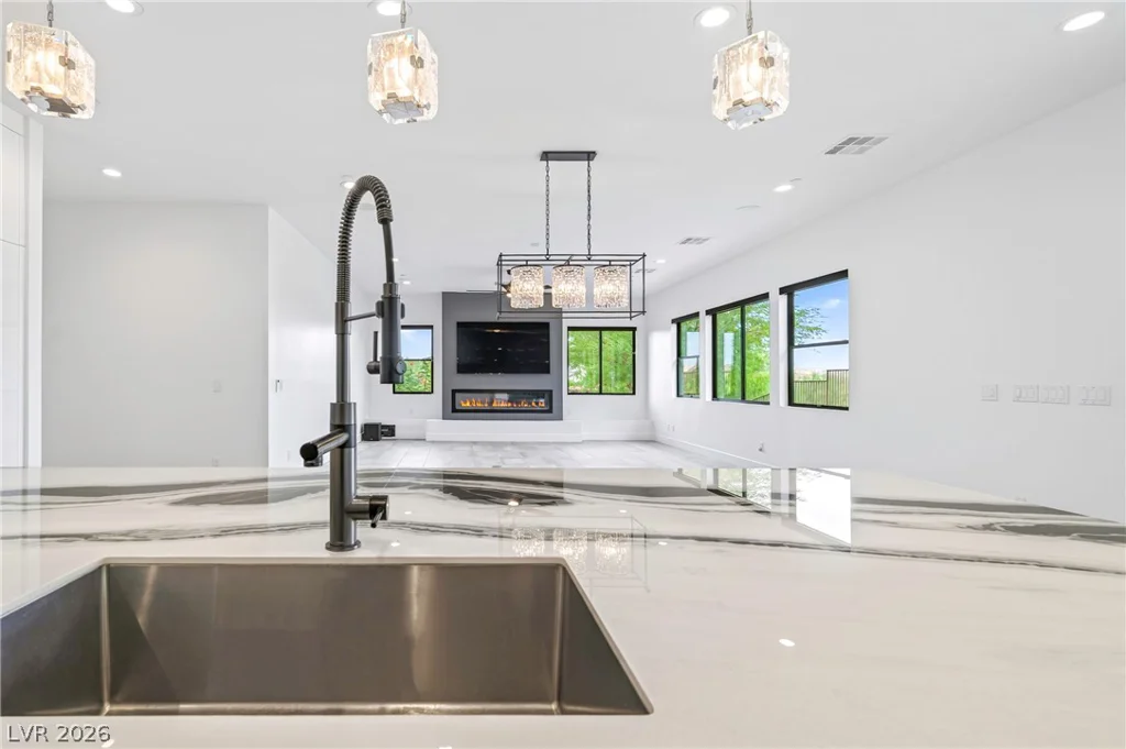 10 Camino La Venta, Henderson, NV 89011