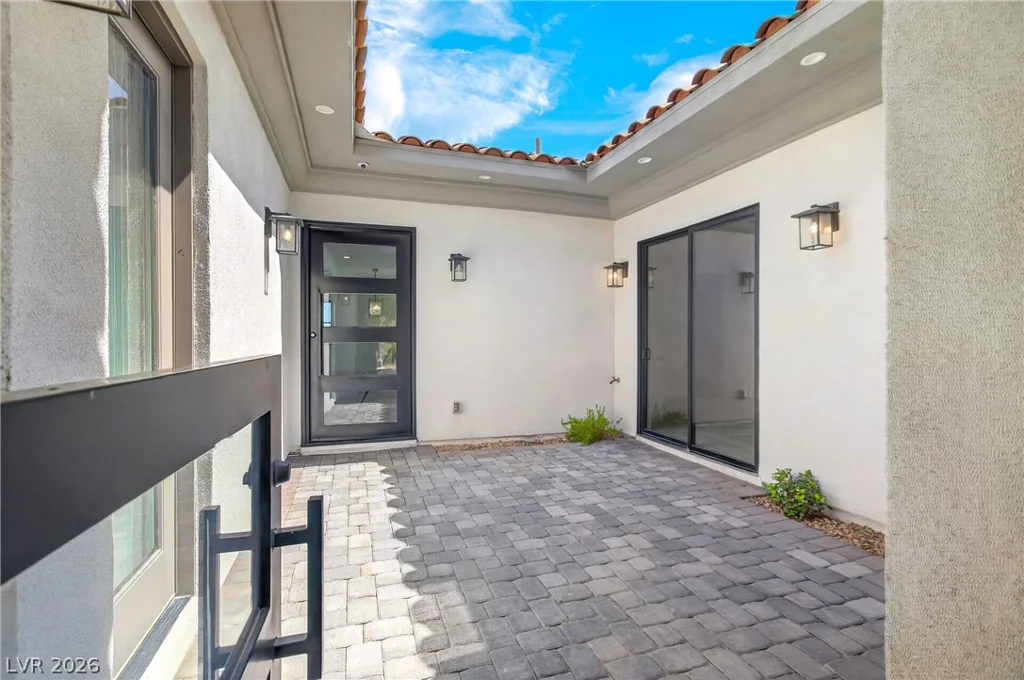 10 Camino La Venta, Henderson, NV 89011
