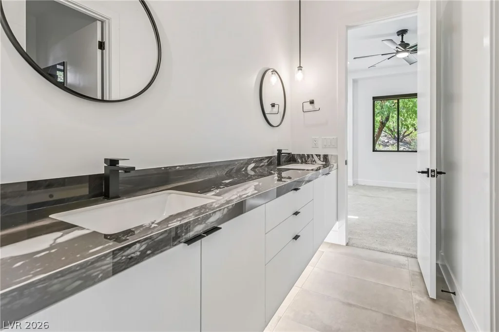10 Camino La Venta, Henderson, NV 89011