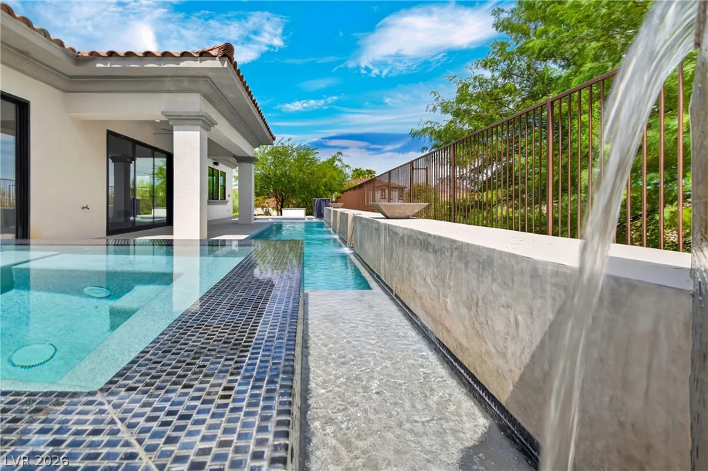 10 Camino La Venta, Henderson, NV 89011